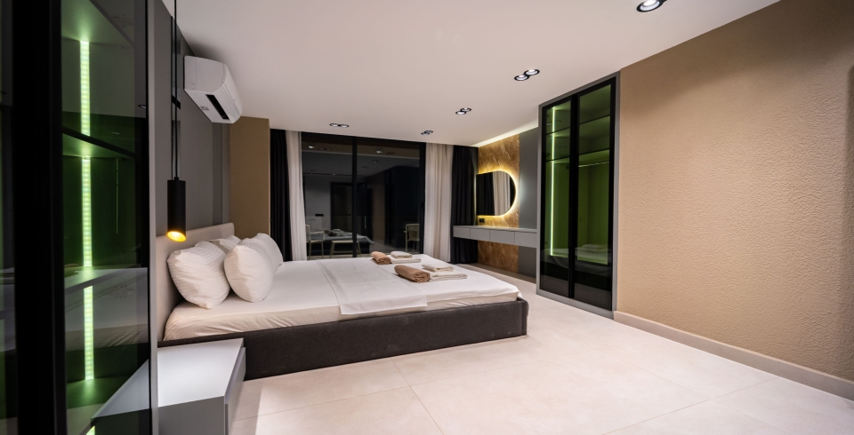 Villa Aura C