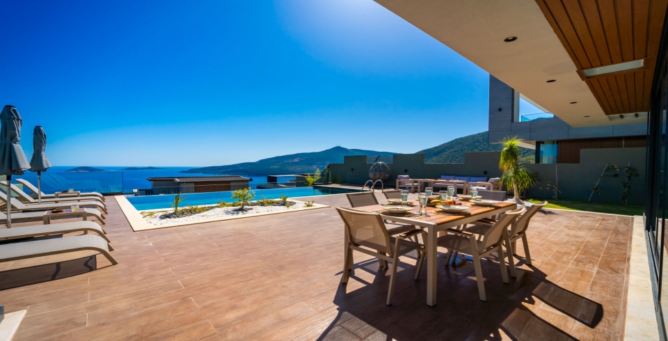 Villa Aura E