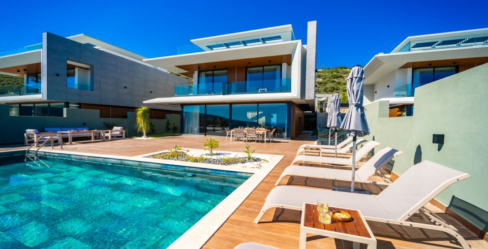 Villa Aura C