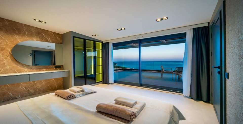 Villa Aura C