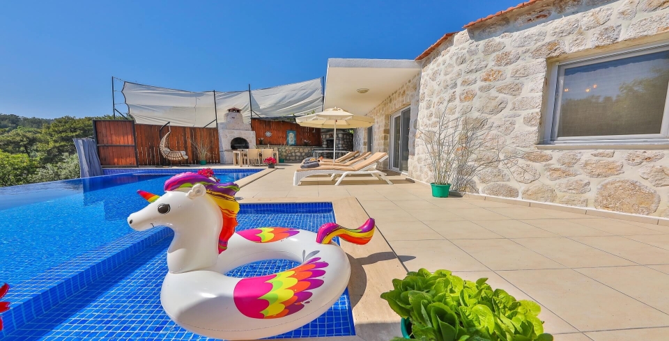 Villa Petek 1
