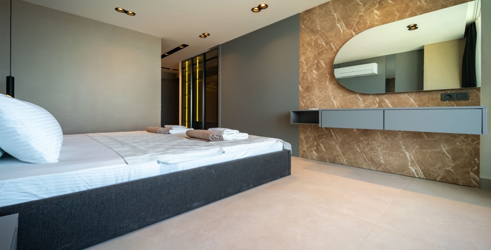 Villa Aura C