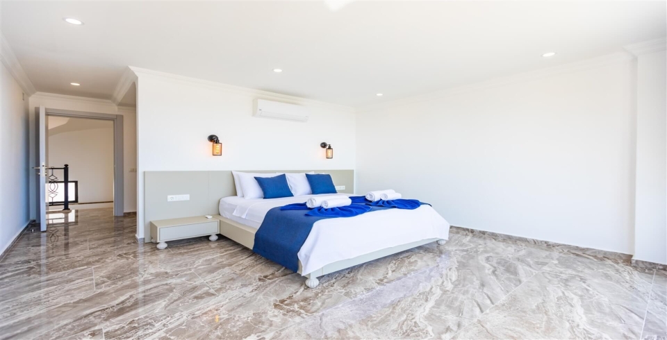 Villa Royal Hills 1