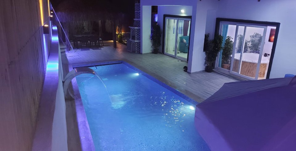 Villa Maviş
